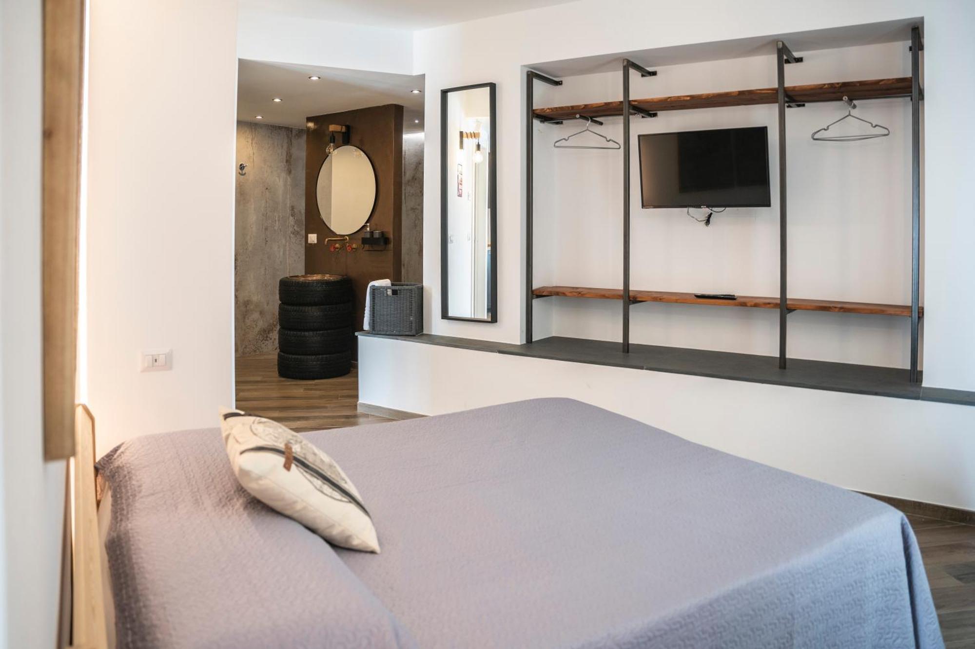 Vespa Apartments モネーリア 部屋 写真